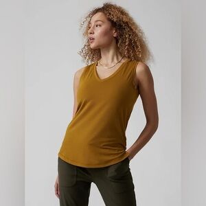 Athleta Essential V-Neck Relaxed Tank Ochre Gold Yellow Large